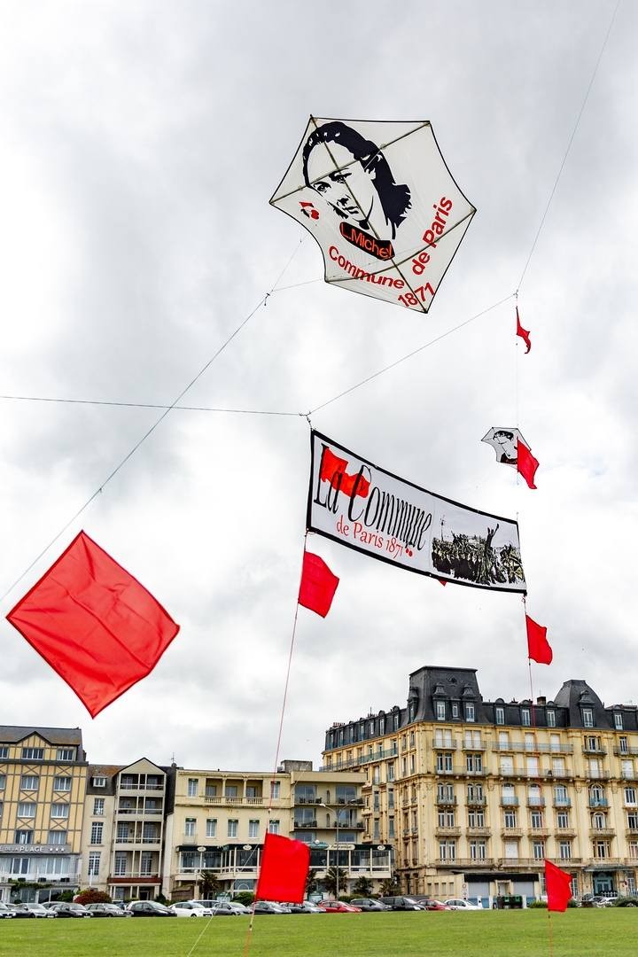Samedi 17 mai 2025, Louise Michel, Nathalie Le Mel, André Léo, Elisabeth Dmitrieff, Elisabeth Rétiffe, Eulalie Papavoine, sont de nouveau montées « À l’assaut du ciel dieppois ».