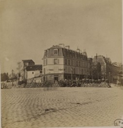 Barricade place d’Enfert-Rochereau