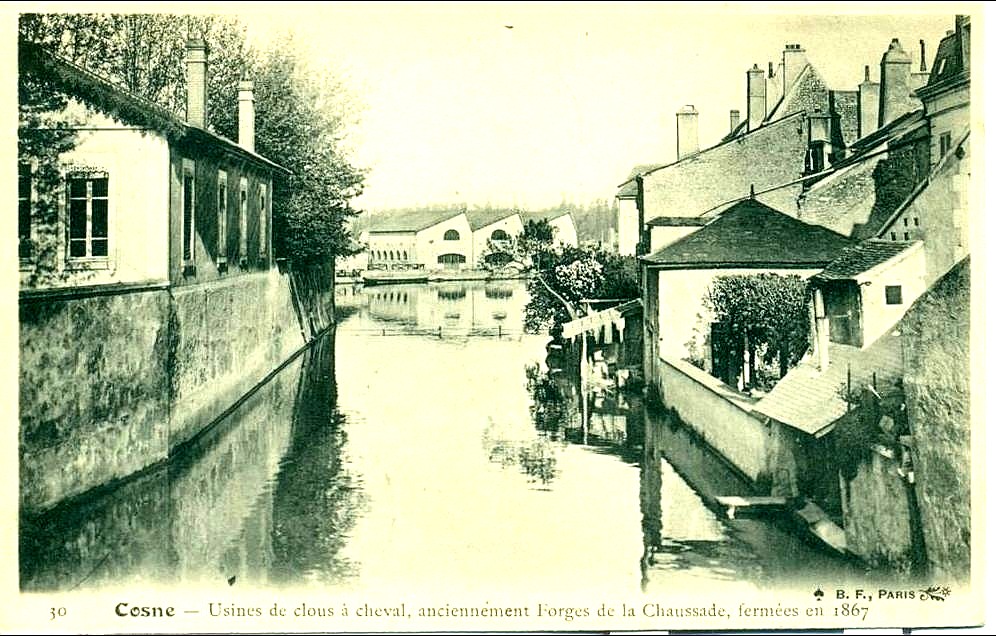Cosnes-sur-Loire - Usine de clous à cheval Carte postale ancienne)