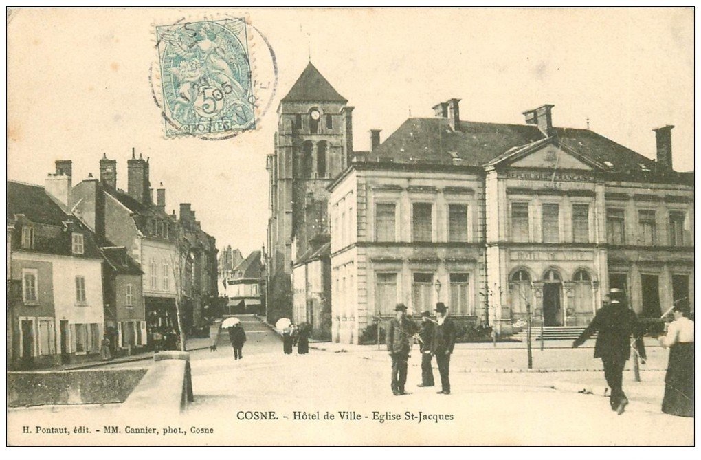 Hôtel de ville de Cosne-sur-Loire vers 1905