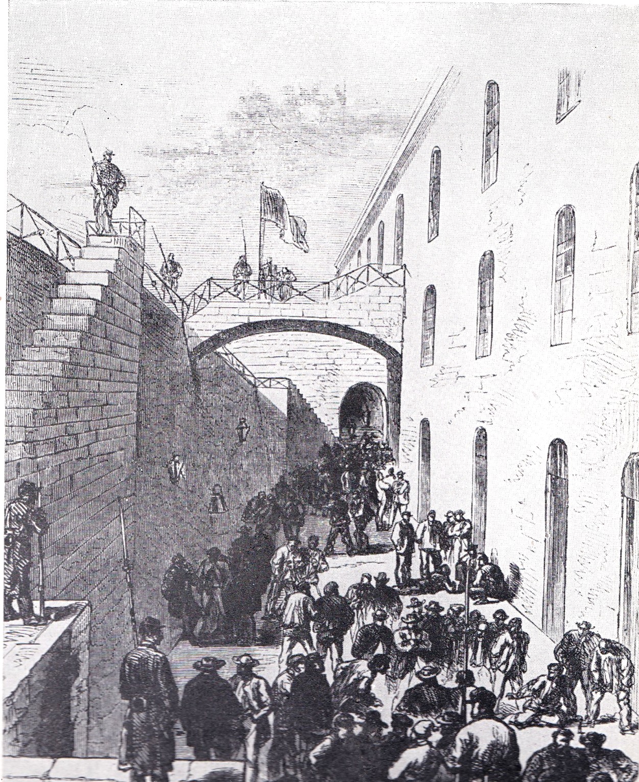 Le fort de l’île Madame : La promenade des prisonniers. Îlot à l’embouchure de la Charente, dont le fort fut utilisé pour recevoir les prisonniers communards en instance de déportation