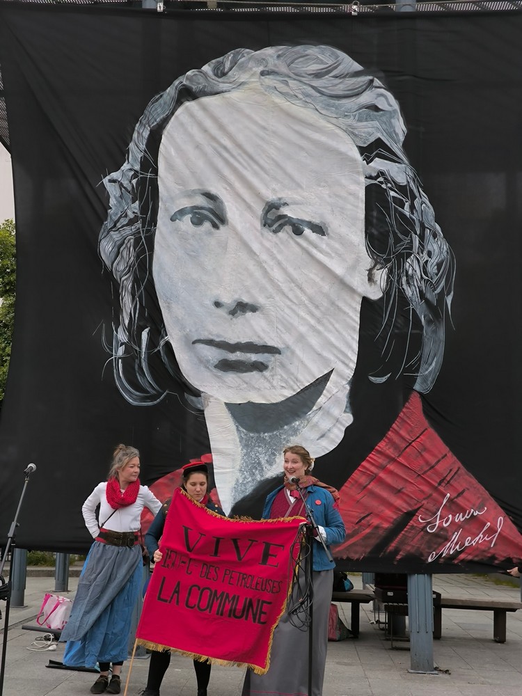 "Les Pétroleuses" devant Louise Michel - Montée au Mur 24 mai 2025